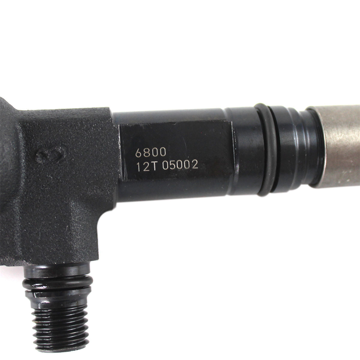 095000-6800 Fuel Injector for Kubota V3800DI Engine