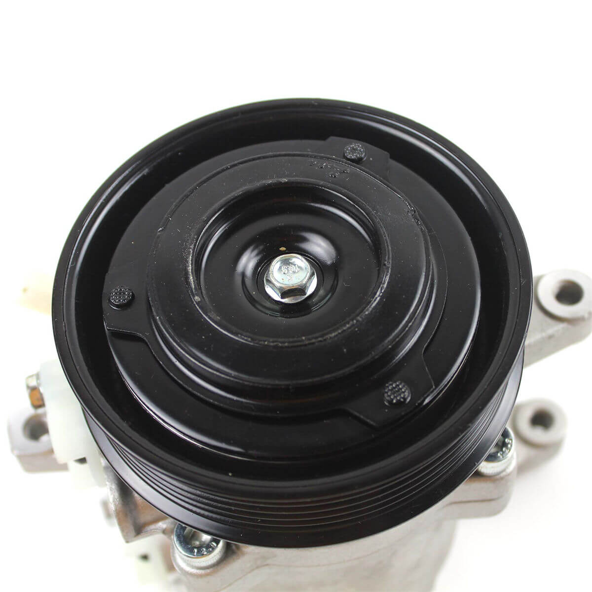 3P999-00620 A/C Compressor Air Compressor SVO7E 6 GROOVE AC Compressor Clutch Assy for Kubota M135GX GXDTC M136 SV07E