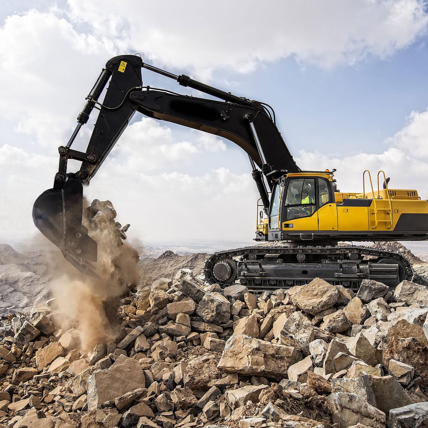 15.7"/400 mm Mini Excavator Bucket Attachment, Backhoe Digging Trenches Fit for 0.8-1.8 Tons Small Digger, Mini Excavator Bucket with Metal Teeth