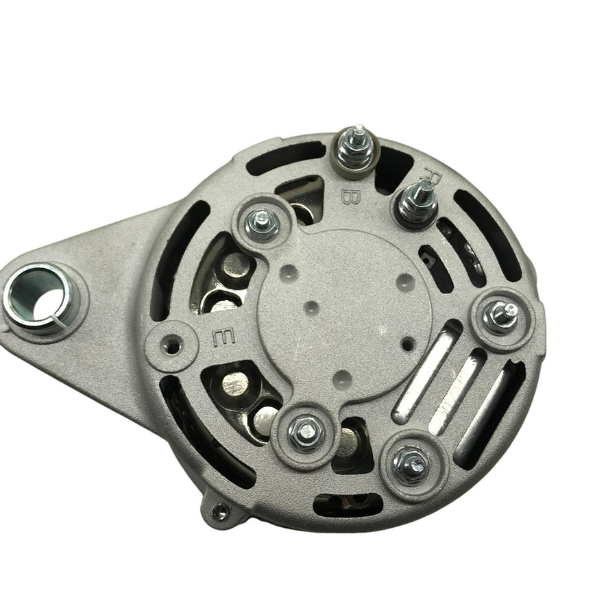Alternator 600-821-6120 for Komatsu Loader WA40 WA50 4D95 Engine