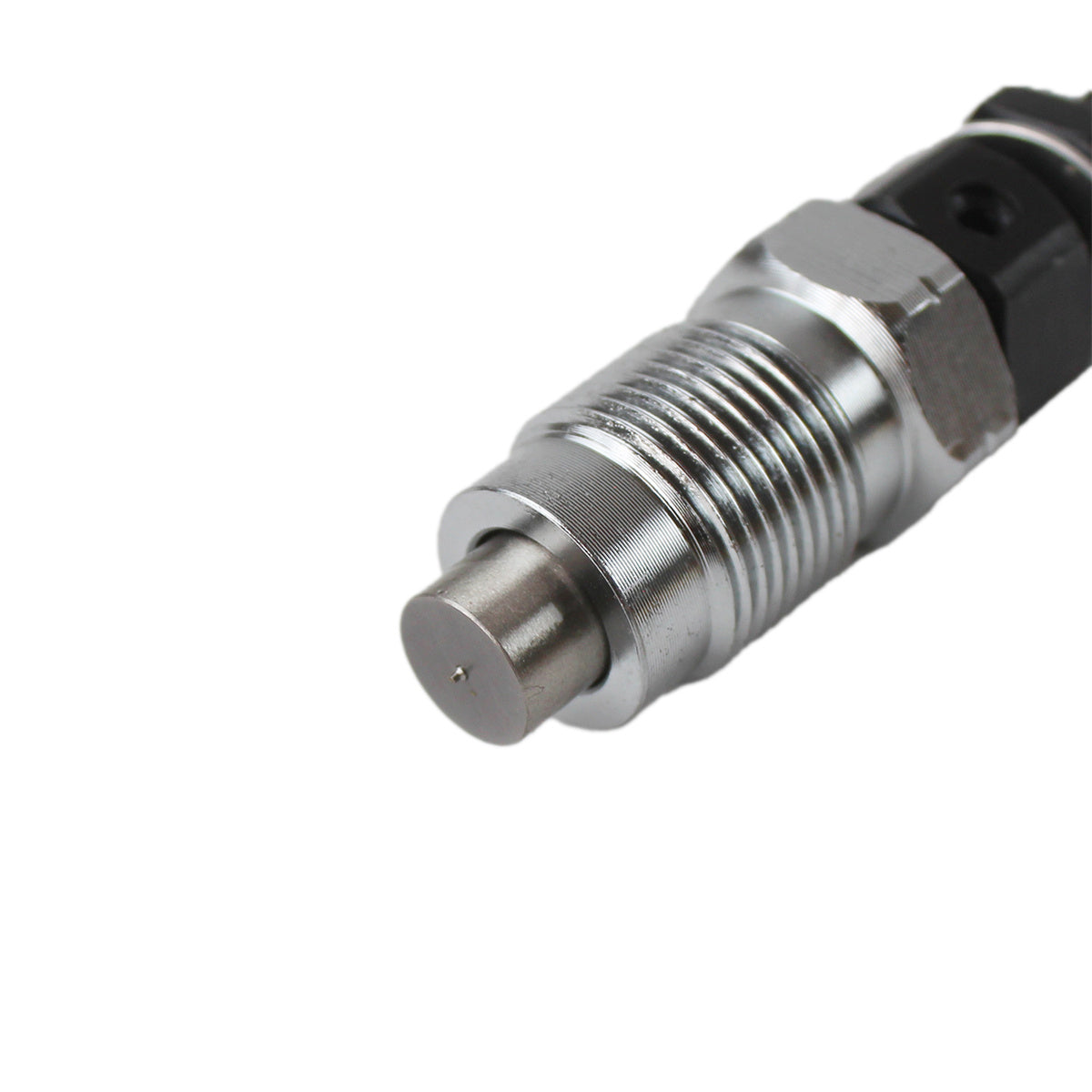 16082-53900 16082-53903 Fuel Injector for Kubota Engine D1403