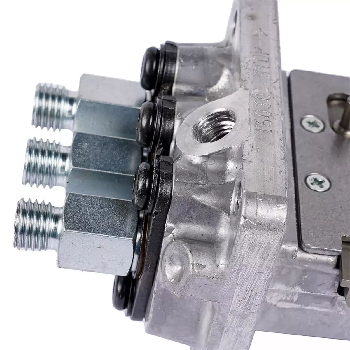 Fuel Injector Pump 16032-51010 16032-51013 for Kubota D905 D1005 D1105 Engine